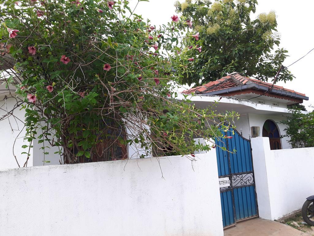 Nilaveli Saje Residence Exterior photo